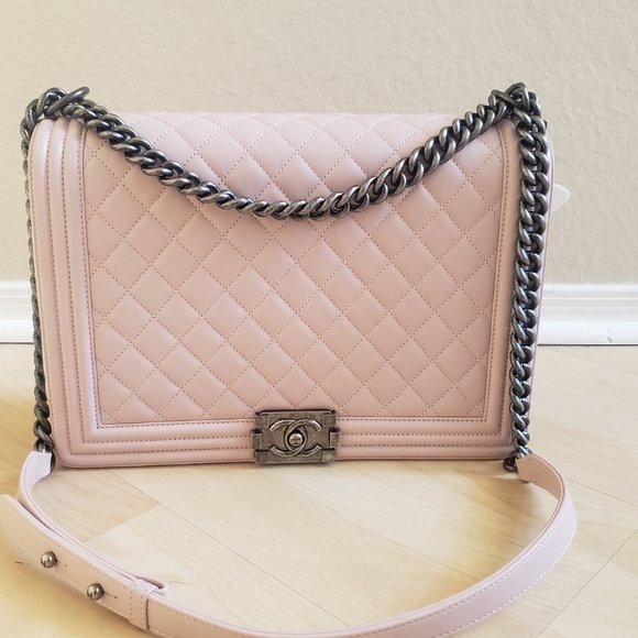 Chanel pink large boy bag - Picture 6 of 11